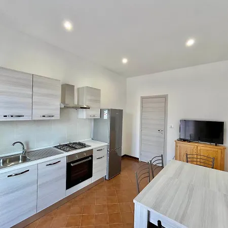 Tomy Centro Σπίτι διακοπών Μπιέλλα