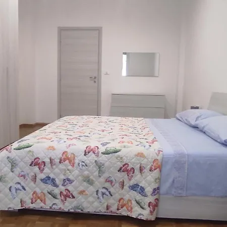 Tomy Centro Nyaraló