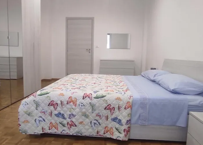 Tomy Centro Nyaraló